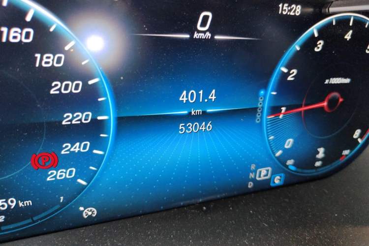 Used Mercedes-Benz GLC 2022 Second Facelift GLC 260 L 4MATIC Dynamic Edition Odometer Close Up