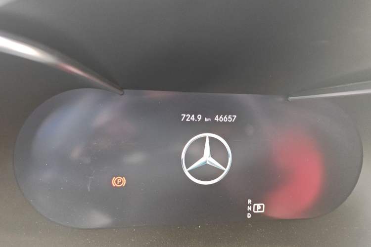 Used Mercedes-Benz GLC 2022 Facelifted GLC 260 L 4MATIC Dynamic Edition Odometer Close Up