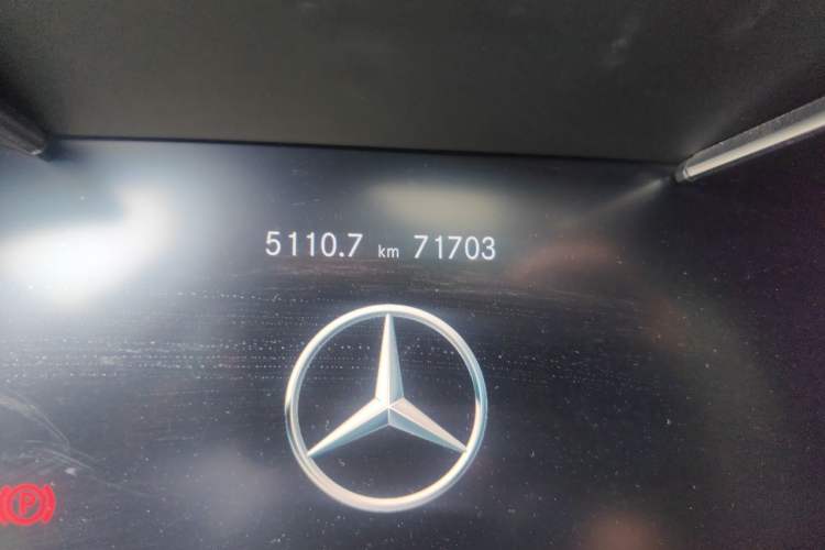Used Mercedes-Benz GLC 2022 GLC 300 L 4MATIC Dynamic Model Odometer Close Up