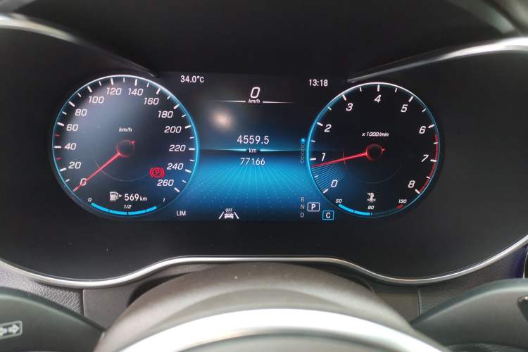 Used Mercedes-Benz GLC 2022 Second Facelift GLC 300 L 4MATIC Luxury Edition Odometer Close Up