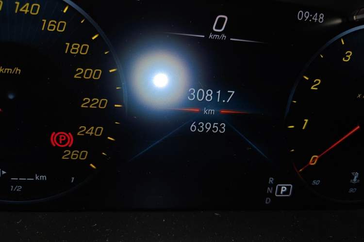 Used Mercedes-Benz GLC 2022 Refreshed GLC 300 L 4MATIC Dynamic Edition Prestige Version Odometer Close Up