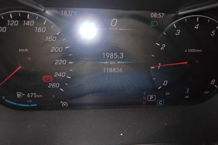 Used Mercedes-Benz GLC 2022 GLC 260 L 4MATIC Luxury Model Odometer Close Up