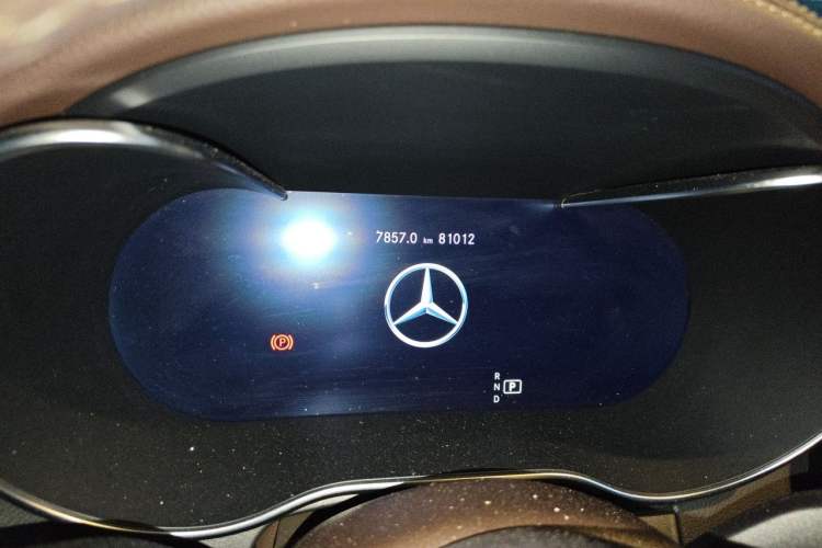 Used Mercedes-Benz GLC 2022 Facelifted GLC 260 L 4MATIC Dynamic Edition Odometer Close Up