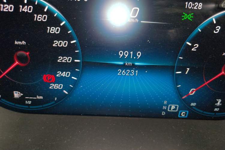 Used Mercedes-Benz GLC 2022 Facelifted GLC 260 L 4MATIC Dynamic Edition Odometer Close Up