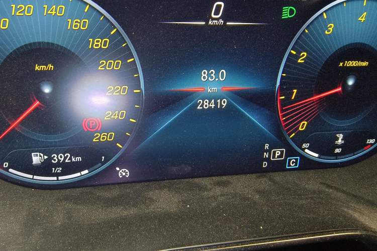 Used Mercedes-Benz GLC 2022 Refreshed GLC 300 L 4MATIC Dynamic Edition Prestige Version Odometer Close Up