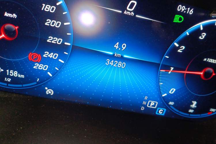Used Mercedes-Benz GLC 2022 Refreshed GLC 300 L 4MATIC Dynamic Edition Prestige Version Odometer Close Up