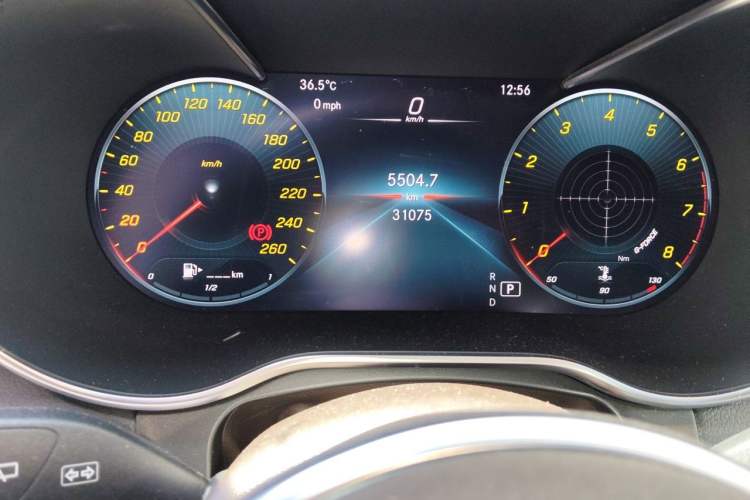 Used Mercedes-Benz GLC 2022 Facelifted GLC 260 L 4MATIC Dynamic Edition Odometer Close Up