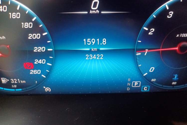 Used Mercedes-Benz GLC 2022 Second Facelift GLC 260 L 4MATIC Dynamic Edition Odometer Close Up