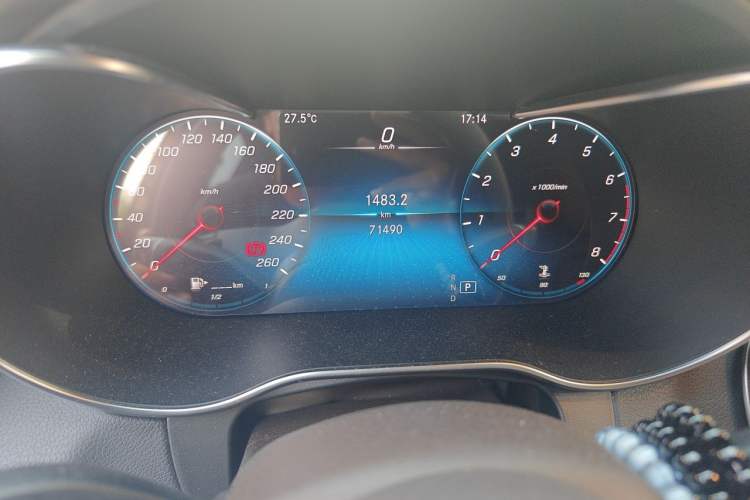 Used Mercedes-Benz GLC 2022 Refreshed GLC 300 L 4MATIC Dynamic Edition Prestige Version Odometer Close Up