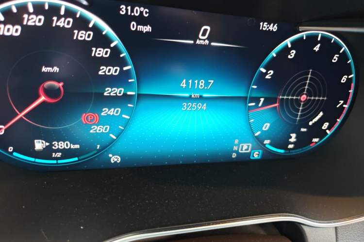 Used Mercedes-Benz GLC 2022 Refreshed GLC 300 L 4MATIC Dynamic Edition Prestige Version Odometer Close Up