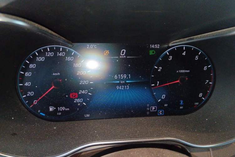 Used Mercedes-Benz GLC 2022 Second Facelift GLC 260 L 4MATIC Dynamic Edition Odometer Close Up