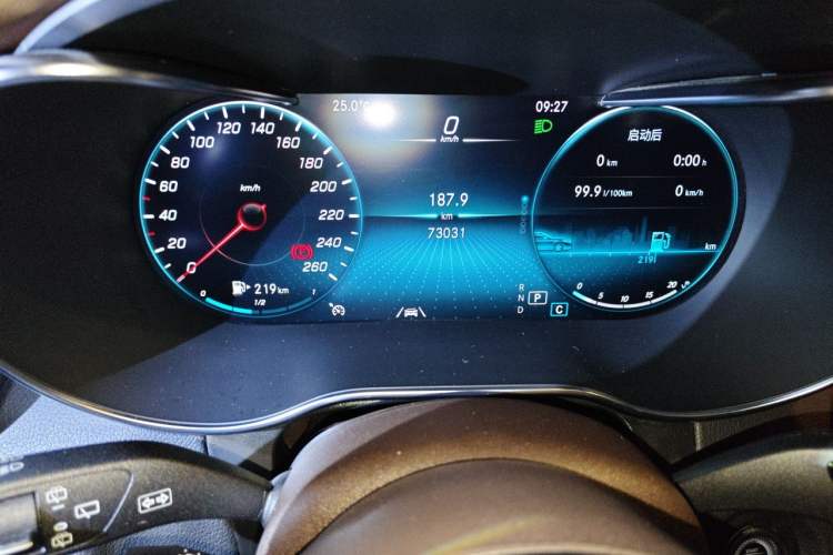 Used Mercedes-Benz GLC 2022 GLC 300 L 4MATIC Dynamic Edition Prestige Model Odometer Close Up