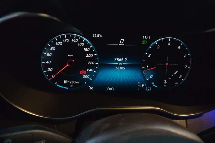 Used Mercedes-Benz GLC 2022 GLC 300 L 4MATIC Dynamic Edition Prestige Model Odometer Close Up