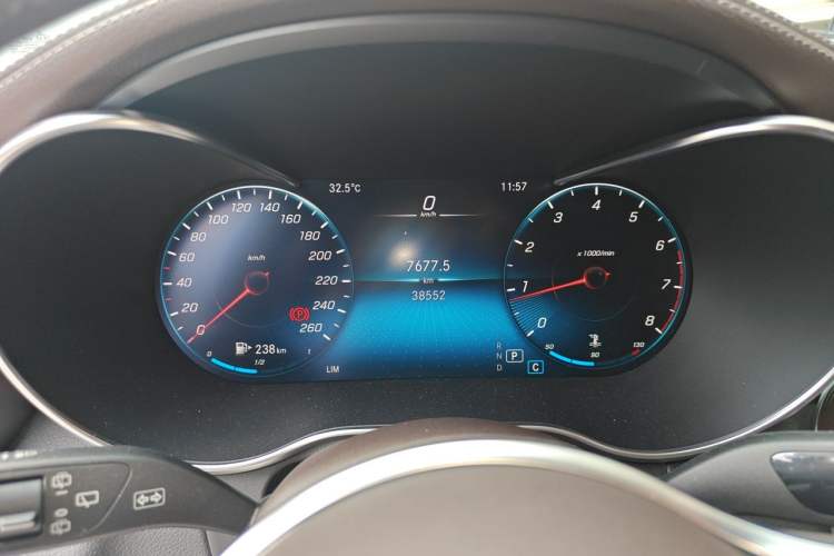 Used Mercedes-Benz GLC 2022 Refreshed GLC 300 L 4MATIC Dynamic Edition Prestige Version Odometer Close Up