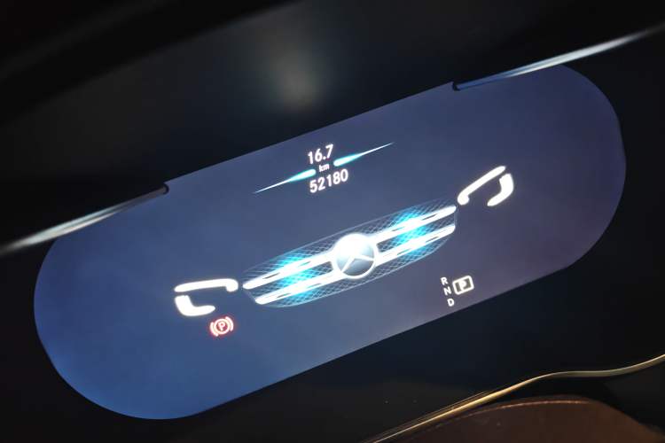 Used Mercedes-Benz GLC 2022 GLC 260 L 4MATIC Luxury Model Odometer Close Up