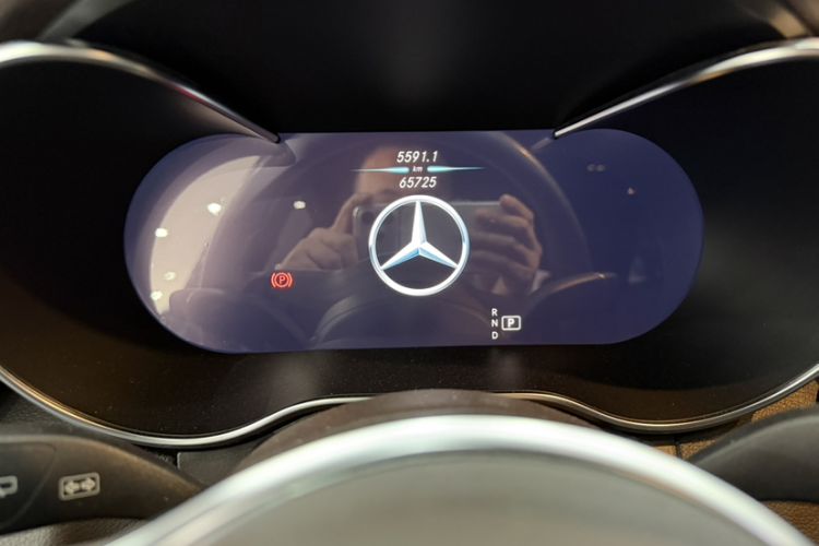 Used Mercedes-Benz GLC 2022 Second Facelift GLC 260 L 4MATIC Dynamic Edition Odometer Close Up