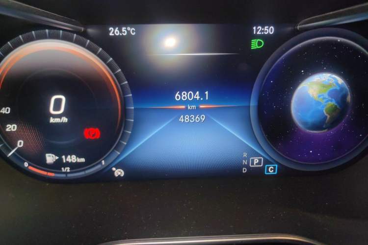 Used Mercedes-Benz GLC 2022 GLC 260 L 4MATIC Luxury Model Odometer Close Up