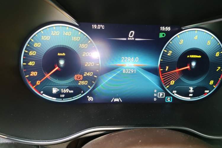 Used Mercedes-Benz GLC 2022 Refreshed GLC 300 L 4MATIC Dynamic Edition Odometer Close Up