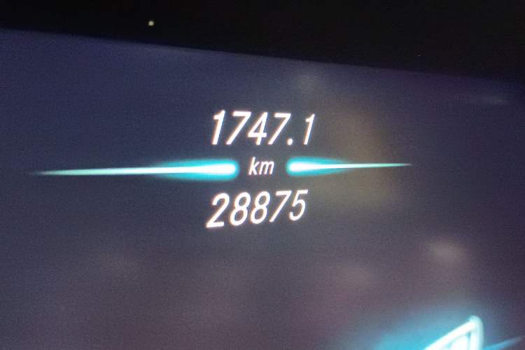 Used Mercedes-Benz GLC 2022 Refreshed GLC 260 L 4MATIC Dynamic Edition Odometer Close Up