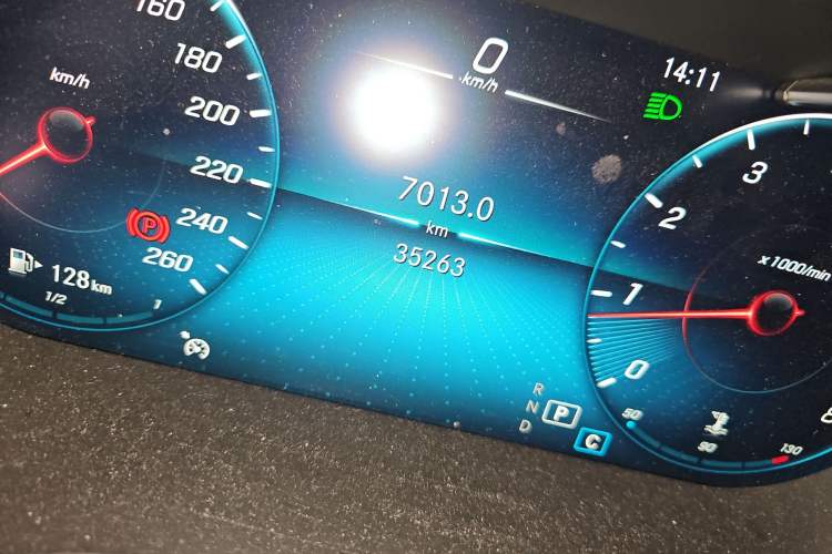 Used Mercedes-Benz GLC 2022 GLC 300 L 4MATIC Dynamic Edition Prestige Model Odometer Close Up