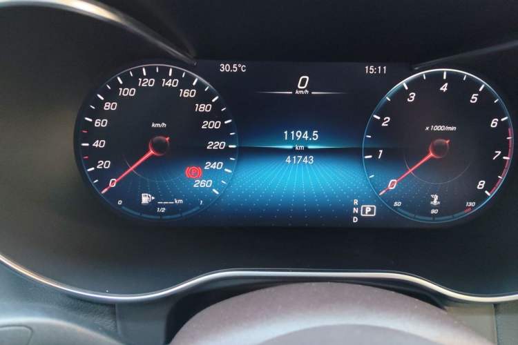 Used Mercedes-Benz GLC 2022 GLC 300 L 4MATIC Dynamic Model Odometer Close Up