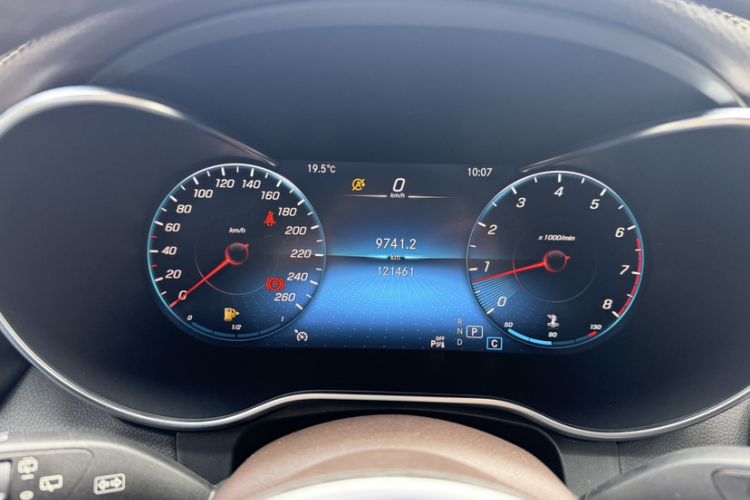 Used Mercedes-Benz GLC 2022 Second Facelift GLC 260 L 4MATIC Dynamic Edition Odometer Close Up