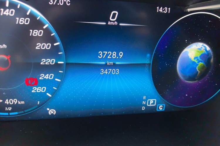 Used Mercedes-Benz GLC 2022 Second Facelift GLC 260 L 4MATIC Dynamic Edition Odometer Close Up