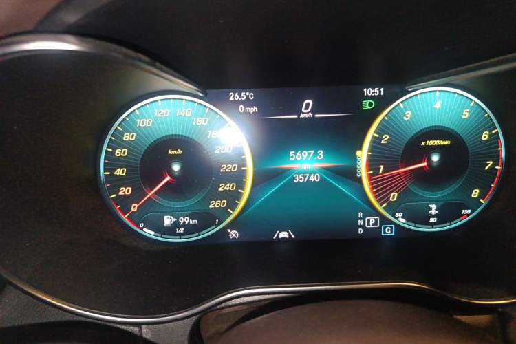 Used Mercedes-Benz GLC 2022 GLC 300 L 4MATIC Dynamic Model Odometer Close Up