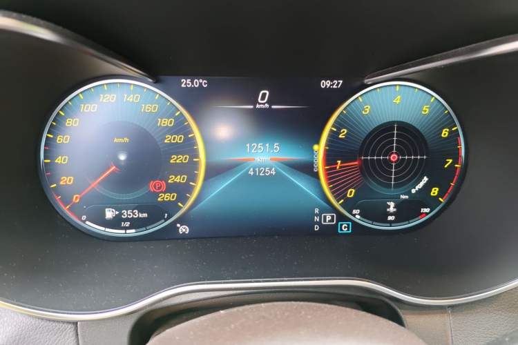 Used Mercedes-Benz GLC 2022 Refreshed GLC 300 L 4MATIC Dynamic Edition Prestige Version Odometer Close Up