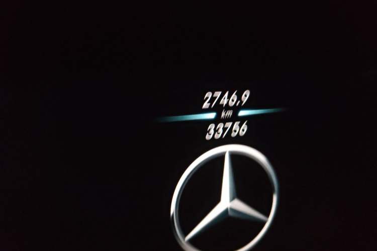Used Mercedes-Benz GLC 2022 Facelift GLC 260 L 4MATIC Luxury Edition Odometer Close Up