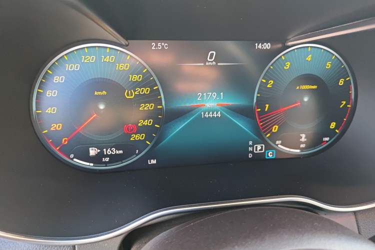 Used Mercedes-Benz GLC 2022 Refreshed GLC 300 L 4MATIC Dynamic Edition Prestige Version Odometer Close Up