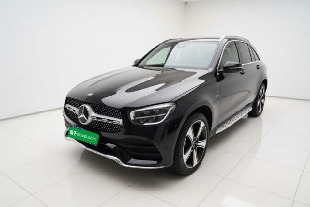 Ojetý Mercedes-Benz GLC 2022 Refreshed GLC 300 L 4MATIC Dynamic Edition Prestige Version