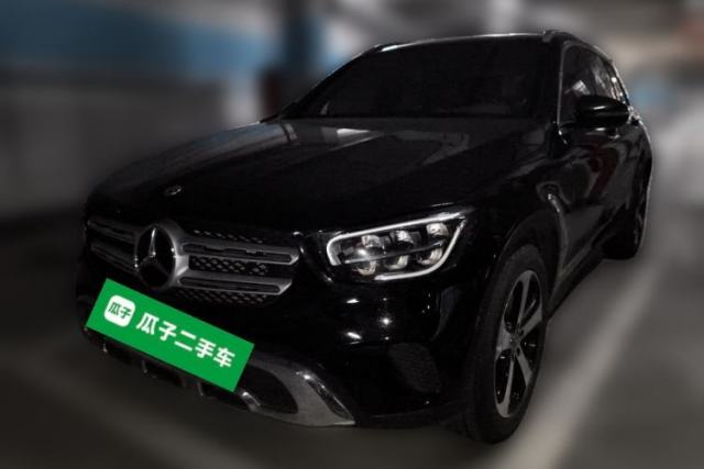 Ojetý Mercedes-Benz GLC 2022 Refreshed GLC 260 L 4MATIC Dynamic Edition