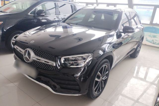 Ojetý Mercedes-Benz GLC 2022 GLC 260 L 4MATIC Luxury Model