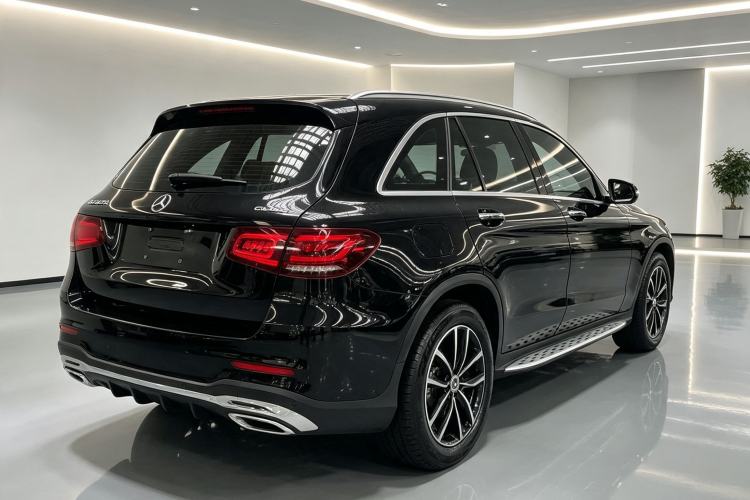 Used Mercedes-Benz GLC 2022 Second Facelift GLC 260 L 4MATIC Luxury Edition Rear Right 45 Deg