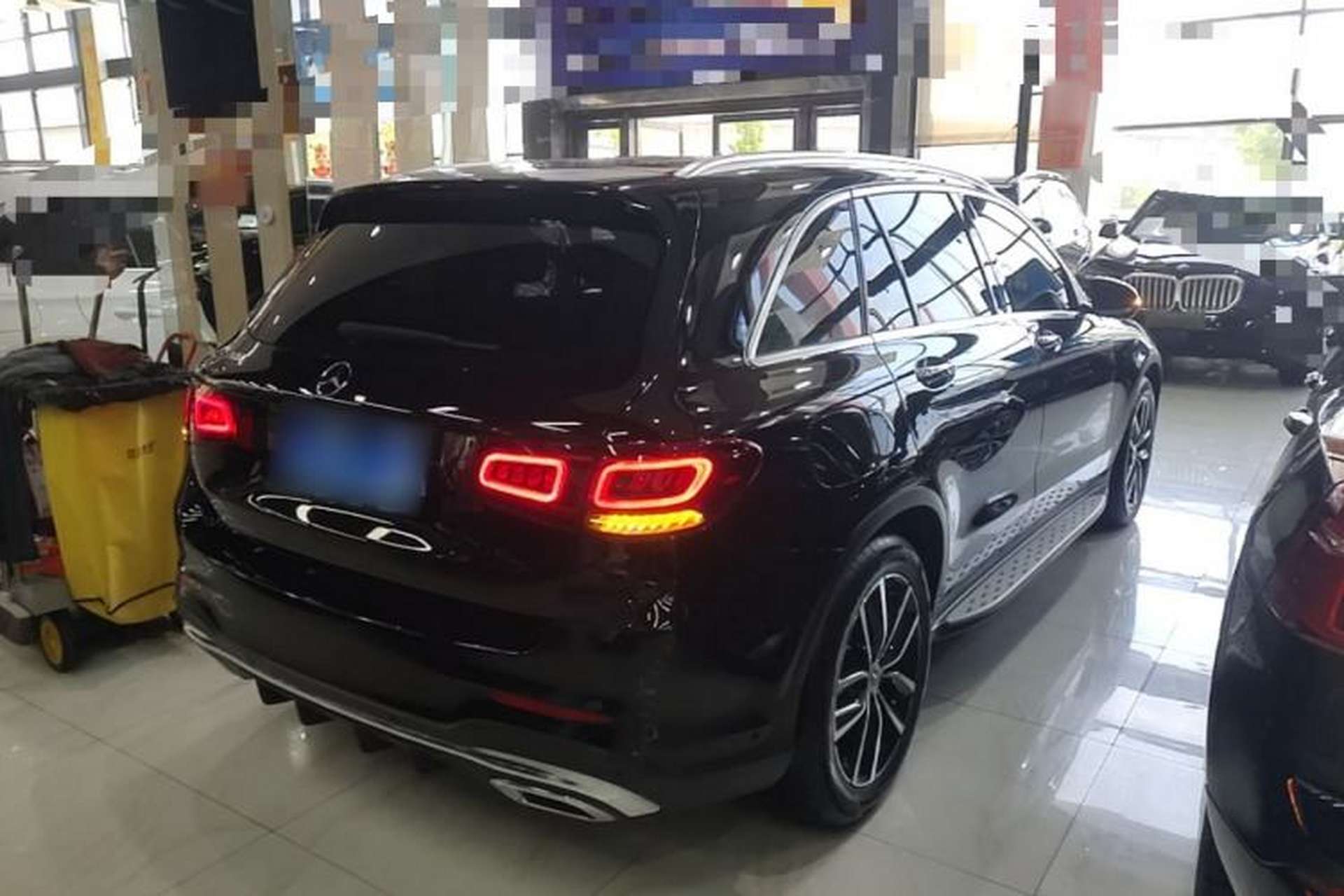 Used Mercedes-Benz GLC 2022 Facelift GLC 260 L 4MATIC Luxury Edition Rear Right 45 Deg