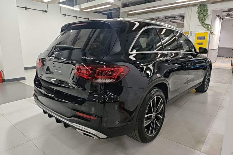 Used Mercedes-Benz GLC 2022 Second Facelift GLC 260 L 4MATIC Luxury Edition Rear Right 45 Deg