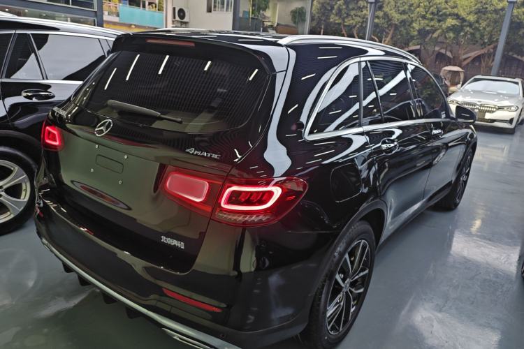 Used Mercedes-Benz GLC 2022 Facelift GLC 260 L 4MATIC Luxury Edition Rear Right 45 Deg