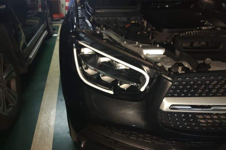 Used Mercedes-Benz GLC 2022 Facelifted GLC 260 L 4MATIC Dynamic Edition Right Front Headlight