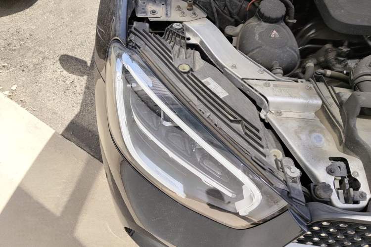 Used Mercedes-Benz GLC 2022 Facelifted GLC 260 L 4MATIC Dynamic Edition Right Front Headlight
