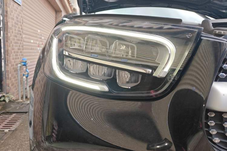 Used Mercedes-Benz GLC 2022 Refreshed GLC 300 L 4MATIC Dynamic Edition Prestige Version Right Front Headlight