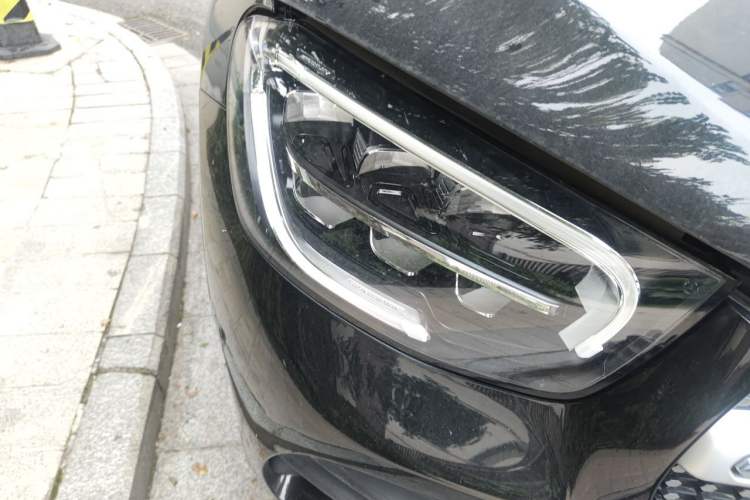 Used Mercedes-Benz GLC 2022 Second Facelift GLC 260 L 4MATIC Luxury Edition Right Front Headlight