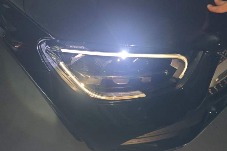 Used Mercedes-Benz GLC 2022 Refreshed GLC 300 L 4MATIC Dynamic Edition Prestige Version Right Front Headlight