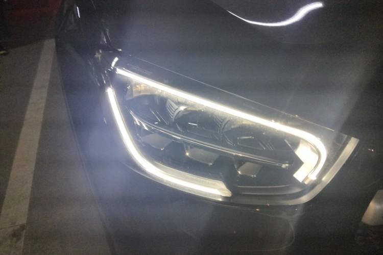 Used Mercedes-Benz GLC 2022 Second Facelift GLC 260 L 4MATIC Luxury Edition Right Front Headlight