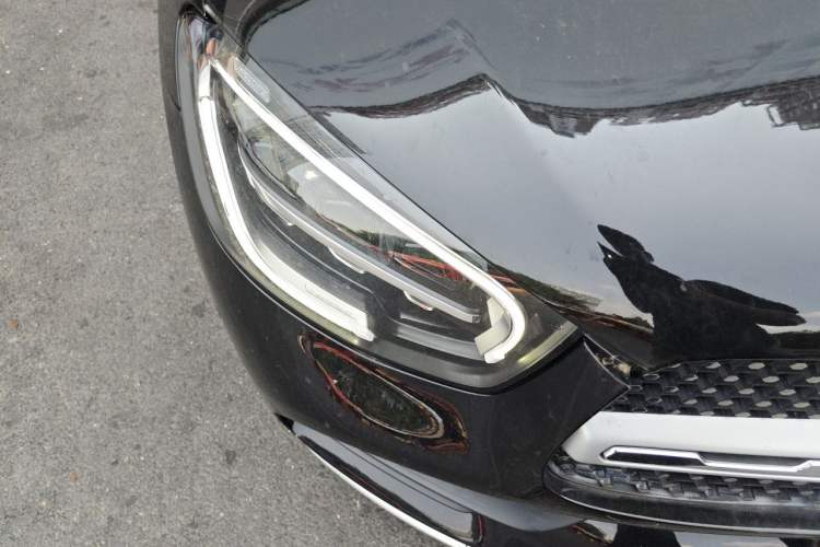 Used Mercedes-Benz GLC 2022 Facelifted GLC 260 L 4MATIC Dynamic Edition Right Front Headlight