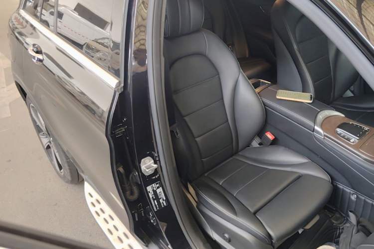 Used Mercedes-Benz GLC 2022 Refreshed GLC 300 L 4MATIC Dynamic Edition Prestige Version Right Front Seat