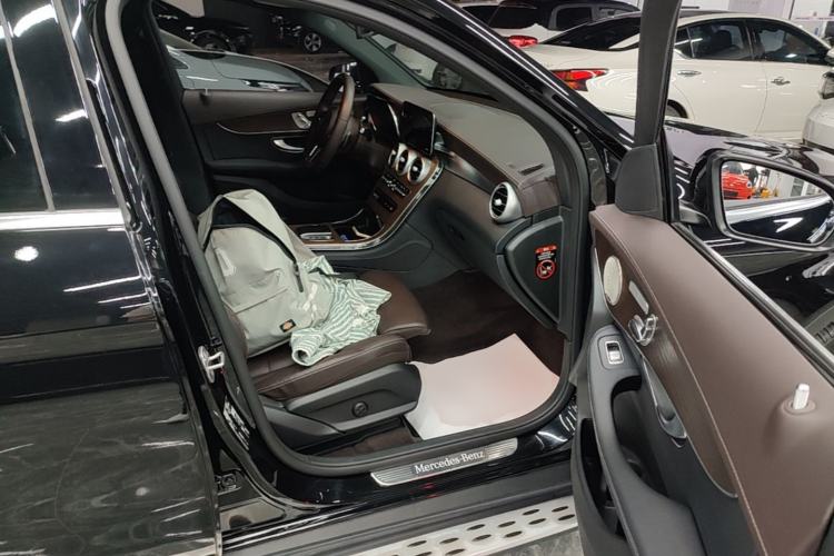 Used Mercedes-Benz GLC 2022 GLC 300 L 4MATIC Dynamic Model Right Front Seat