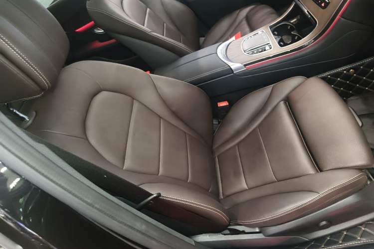 Used Mercedes-Benz GLC 2022 Refreshed GLC 300 L 4MATIC Dynamic Edition Prestige Version Right Front Seat