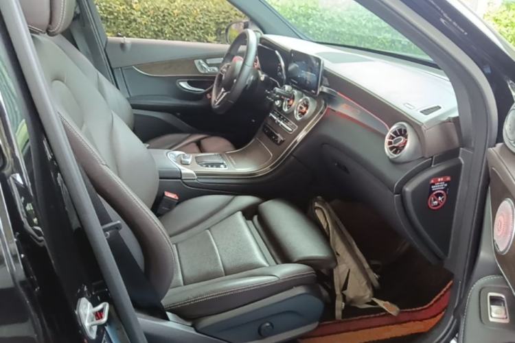 Used Mercedes-Benz GLC 2022 Refreshed GLC 300 L 4MATIC Dynamic Edition Prestige Version Right Front Seat