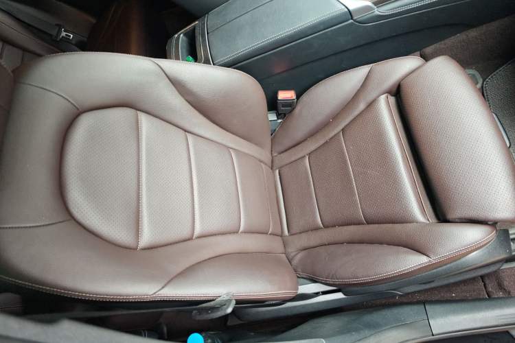 Used Mercedes-Benz GLC 2022 GLC 260 L 4MATIC Luxury Model Right Front Seat